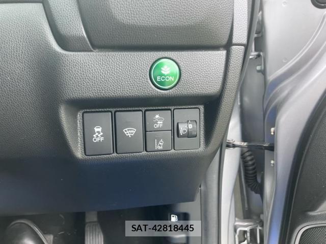 Honda FIT 2018-07 8880073-17