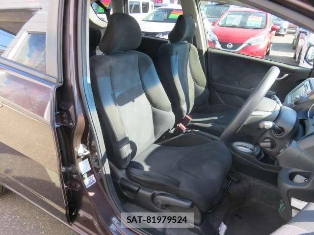 Honda FIT 2013-03 8883710-10