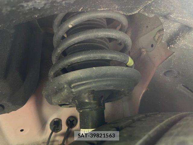 Honda FIT 2023-12 6994138-19