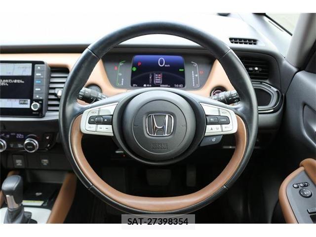 Honda FIT 2020-05 7358099-16