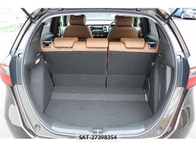 Honda FIT 2020-05 7358099-17