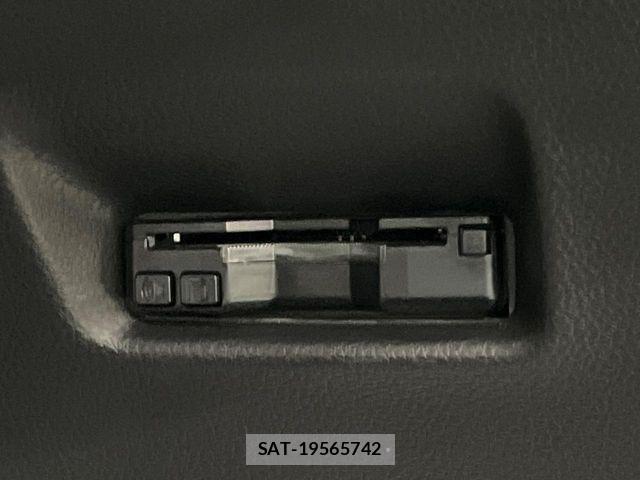Honda FIT 2023-03 7962031-6