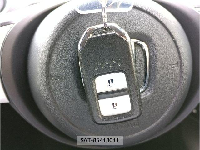 Honda FIT 2020-06 8099617-21