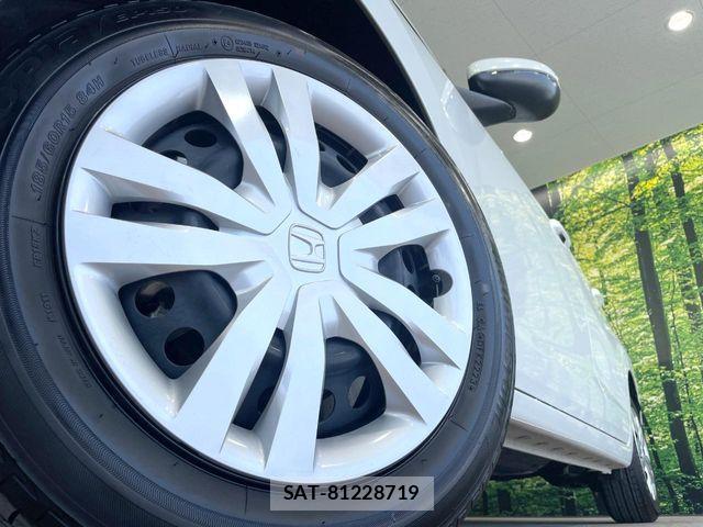 Honda FIT 2023-06 8245422-12