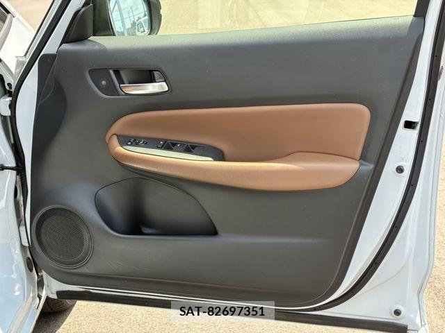 Honda FIT 2021-07 8245424-13