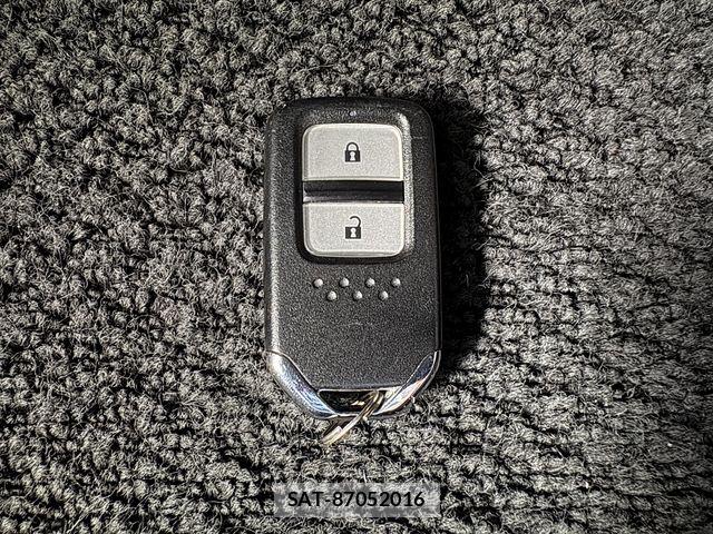 Honda FIT 2024-03 8314771-29