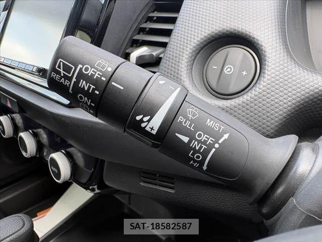 Honda FIT 2021-06 8336174-27