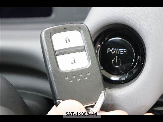 Honda FIT 2023-11 8366245-7