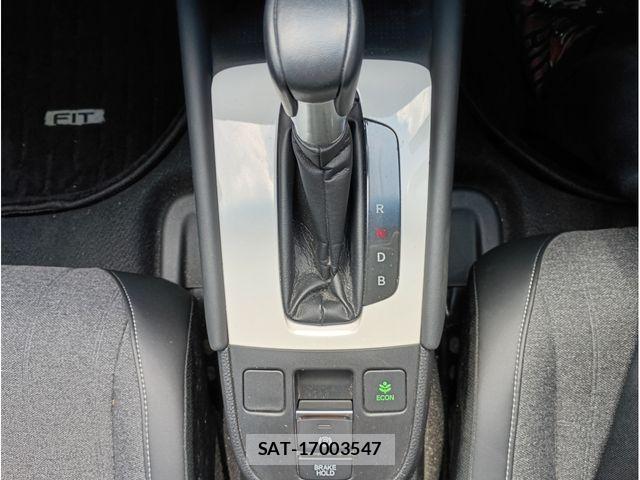 Honda FIT 2021-11 8371729-16
