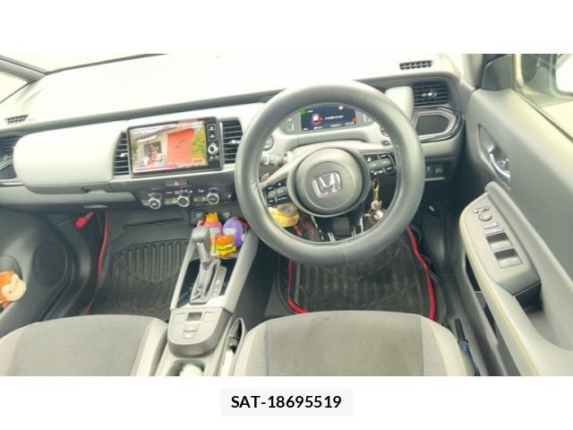 Honda FIT 2025-01 8438210-15