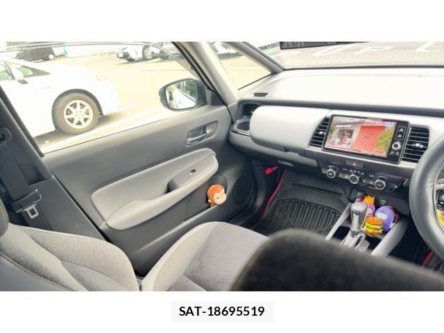 Honda FIT 2025-01 8438210-16