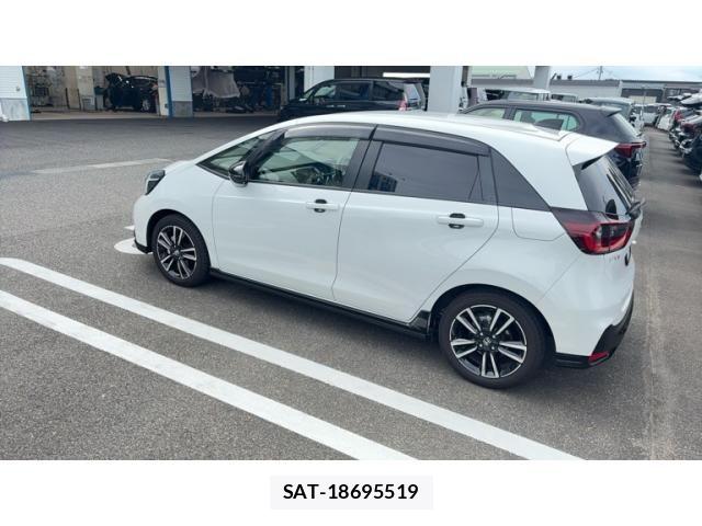 Honda FIT 2025-01 8438210-2