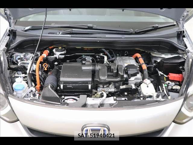 Honda FIT 2025-02 8742698-24