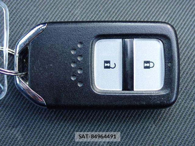 Honda FIT 2021-07 8742708-18