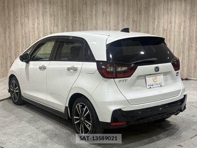 Honda FIT 2024-01 8883711-20