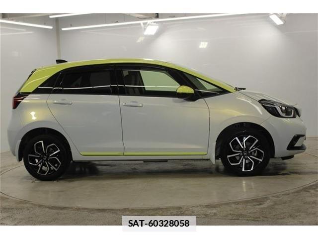 Honda FIT 2020-04 7785576-3