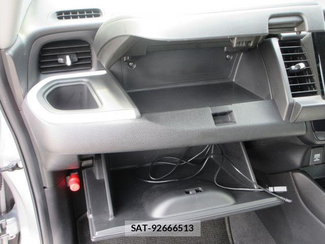 Honda FIT 2023-08 7979475-13