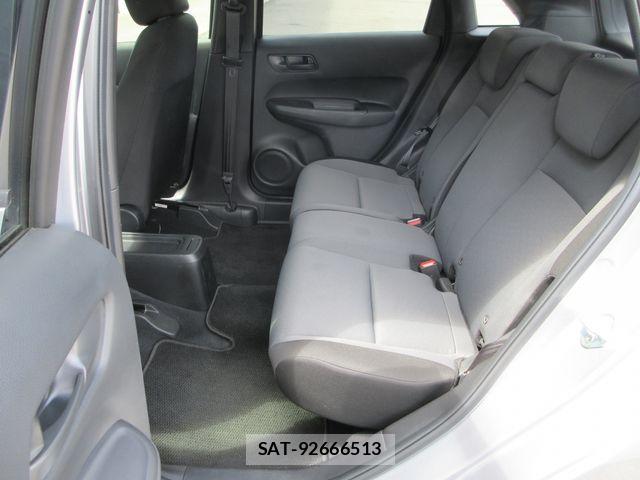 Honda FIT 2023-08 7979475-15