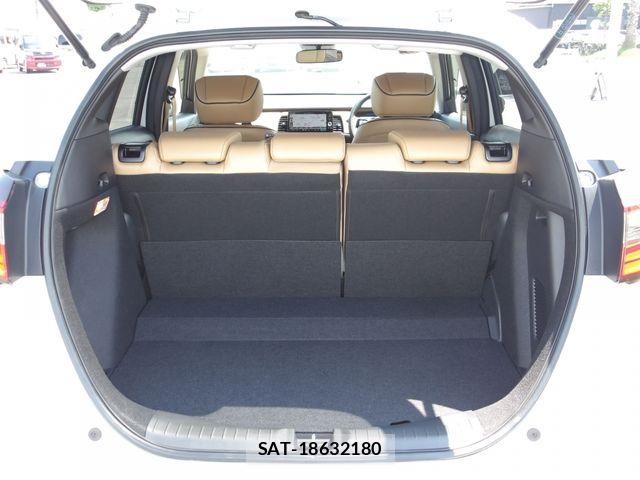 Honda FIT 2025-02 8207866-19