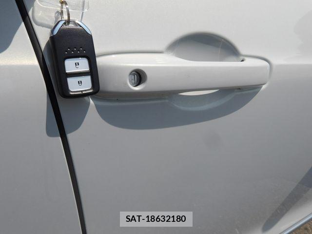 Honda FIT 2025-02 8207866-7