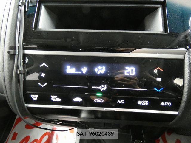 Honda FIT HYBRID 2017-08 4593734-17