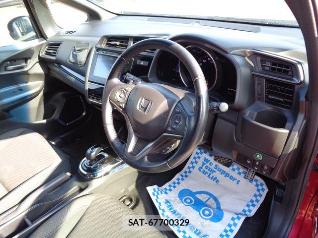 Honda FIT HYBRID 2018-04 4959484-1