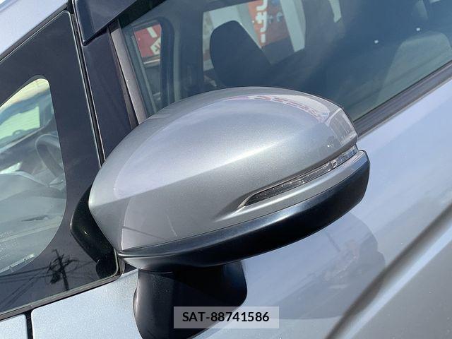 Honda FIT HYBRID 2014-03 6676296-25