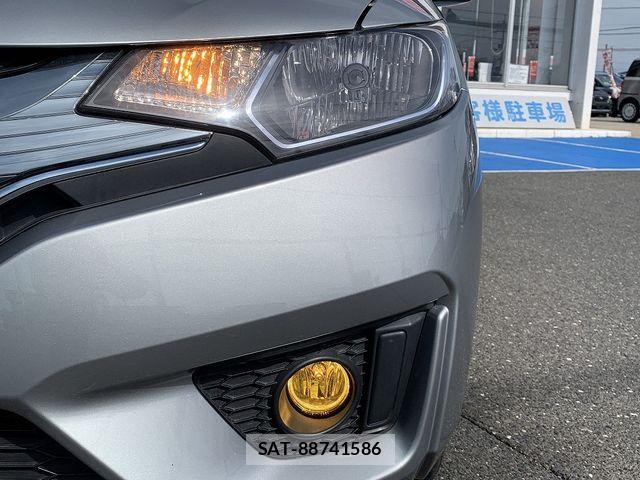 Honda FIT HYBRID 2014-03 6676296-26