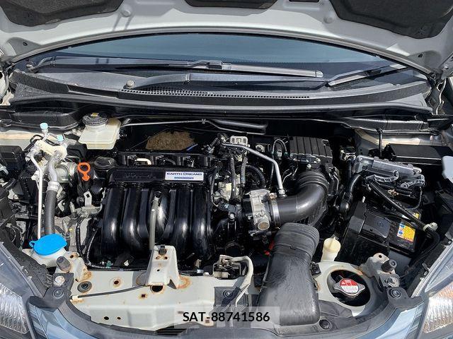 Honda FIT HYBRID 2014-03 6676296-29