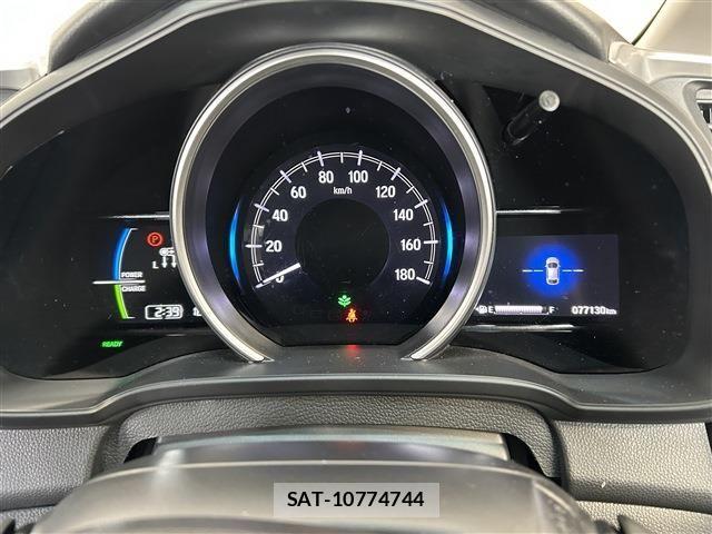 Honda FIT HYBRID 2018-05 6691055-12