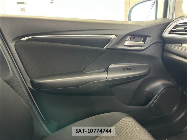 Honda FIT HYBRID 2018-05 6691055-22