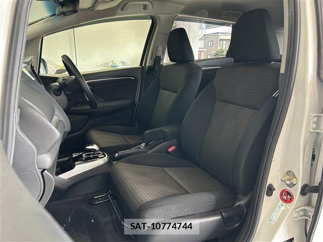 Honda FIT HYBRID 2018-05 6691055-24