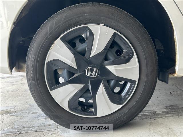 Honda FIT HYBRID 2018-05 6691055-8
