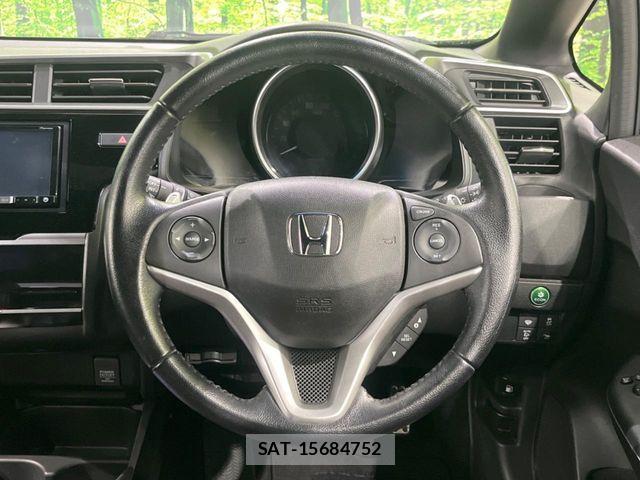 Honda FIT HYBRID 2016-05 6716314-11