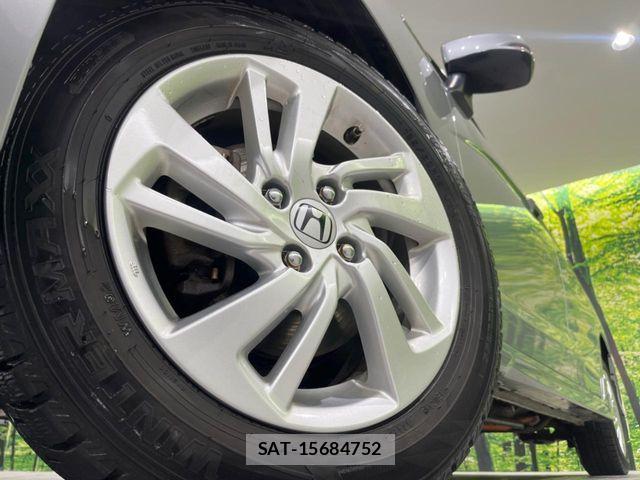 Honda FIT HYBRID 2016-05 6716314-13
