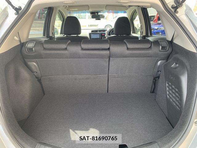 Honda FIT HYBRID 2014-03 6906270-19