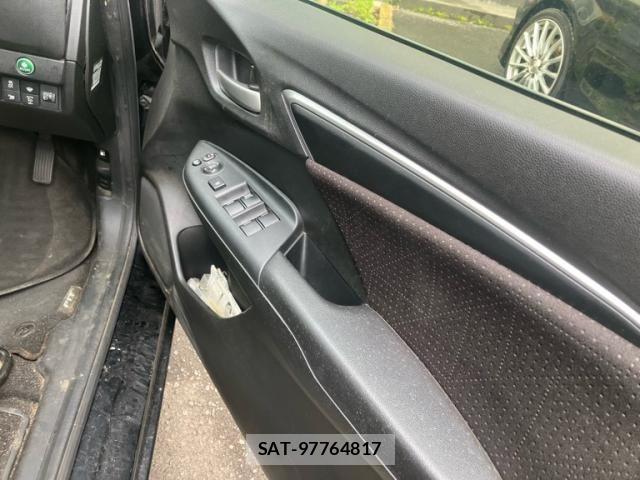 Honda FIT HYBRID 2015-07 7219576-19