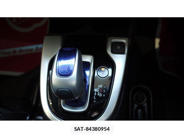 Honda FIT HYBRID 2016-05 7219574-15