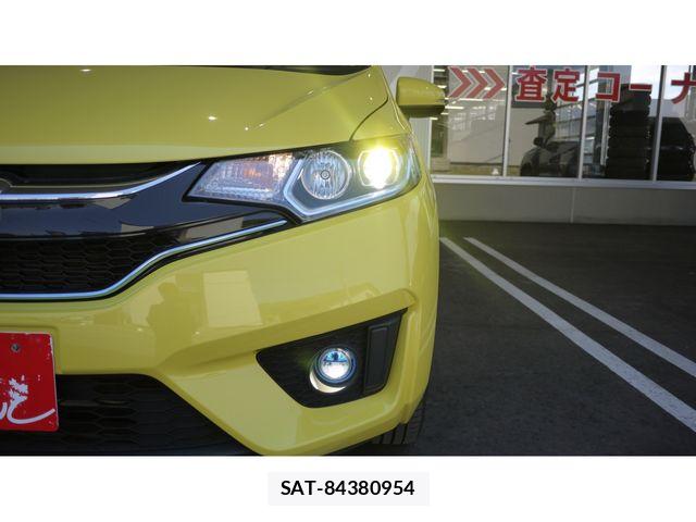Honda FIT HYBRID 2016-05 7219574-19