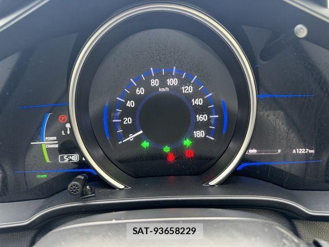 Honda FIT HYBRID 2016-09 7272034-15