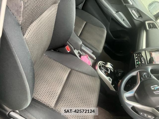 Honda FIT HYBRID 2018-08 7358094-15