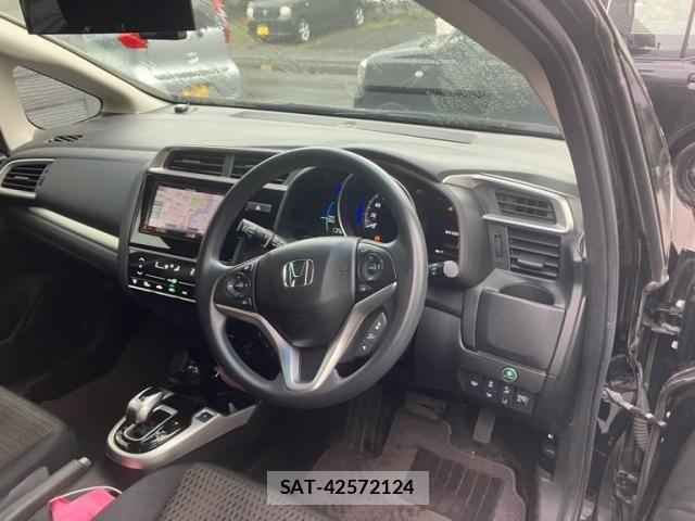 Honda FIT HYBRID 2018-08 7358094-16