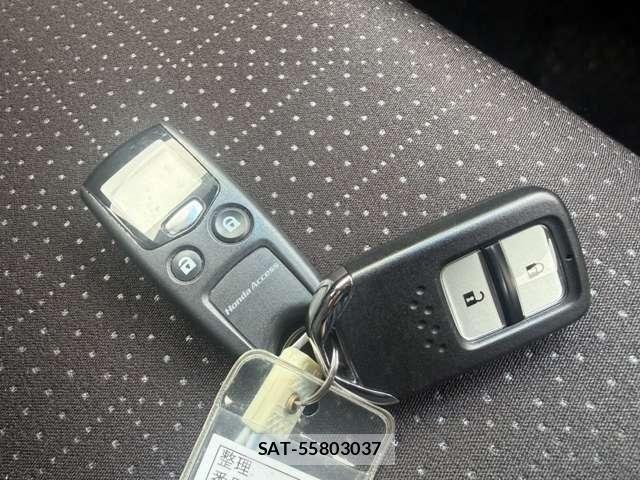 Honda FIT HYBRID 2014-07 7454797-9