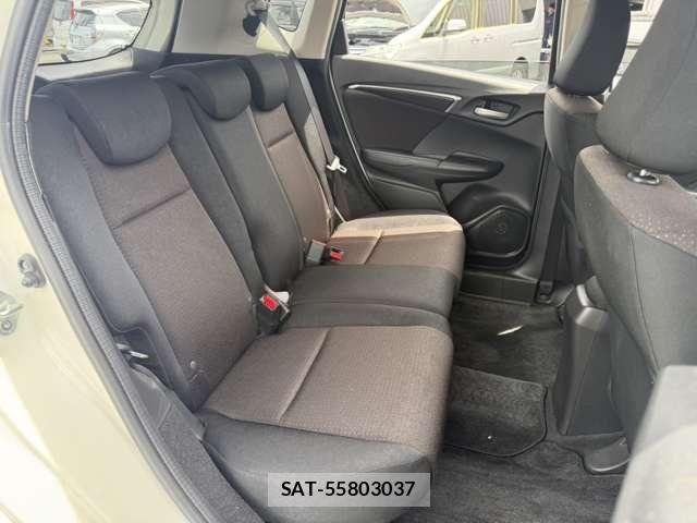 Honda FIT HYBRID 2014-07 7454797-12