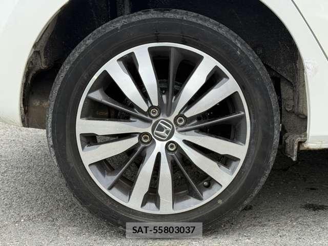 Honda FIT HYBRID 2014-07 7454797-16