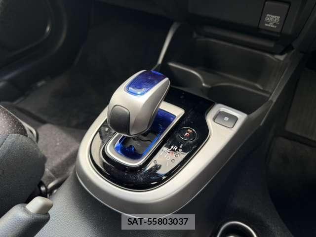 Honda FIT HYBRID 2014-07 7454797-26