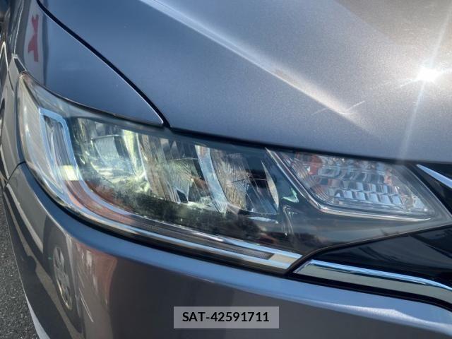 Honda FIT HYBRID 2018-03 7785577-19