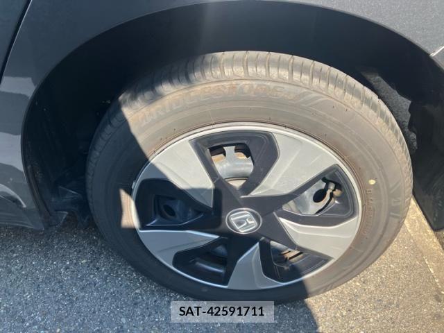 Honda FIT HYBRID 2018-03 7785577-7