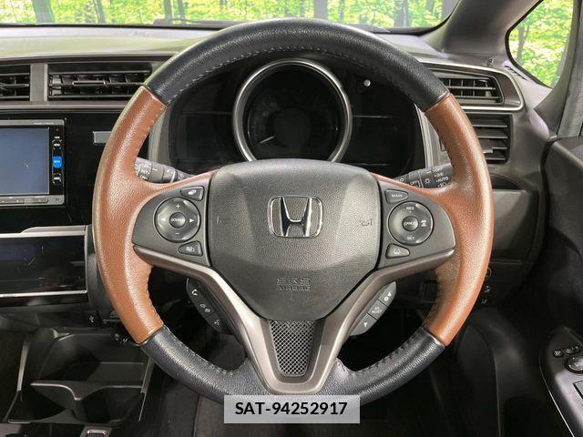Honda FIT HYBRID 2017-06 7785578-10