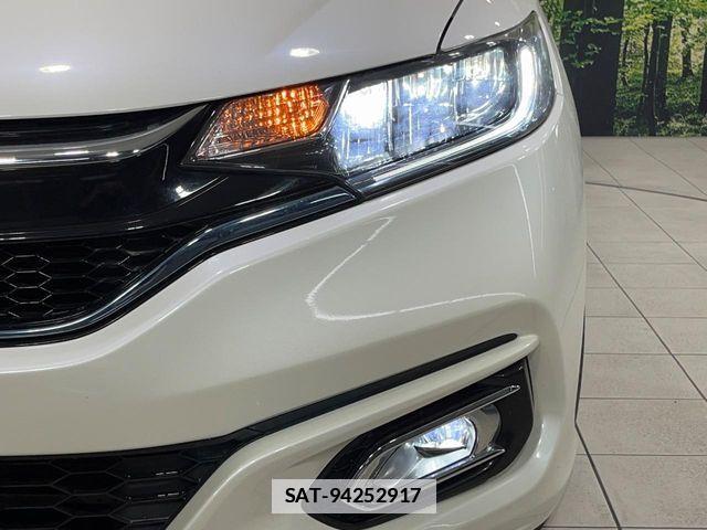 Honda FIT HYBRID 2017-06 7785578-11